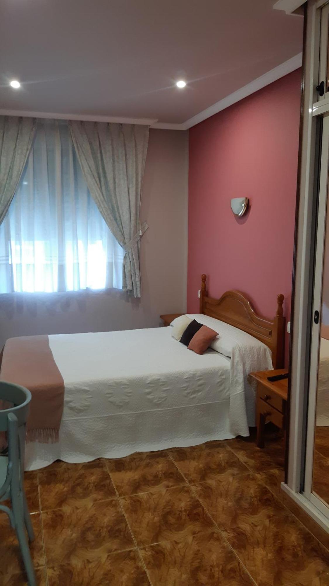 Hostal Pachin Mieres  Esterno foto