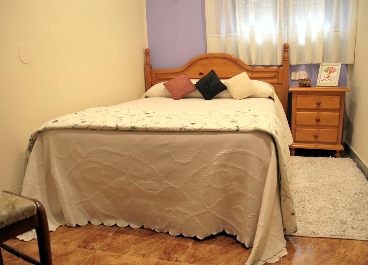 Hostal Pachin Mieres  Esterno foto